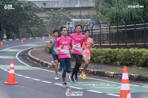 Race photo from Smartfren Run 2025 
