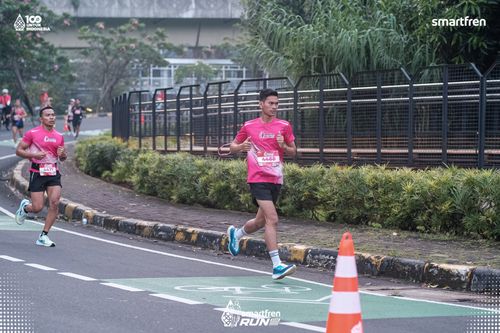 Race photo from Smartfren Run 2025 