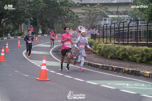 Race photo from Smartfren Run 2025 
