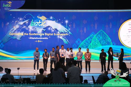 Race photo from Telin Batic 2024 Photo Search