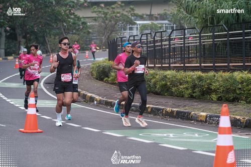 Race photo from Smartfren Run 2025 
