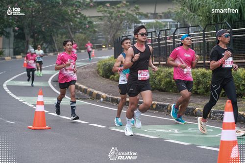 Race photo from Smartfren Run 2025 