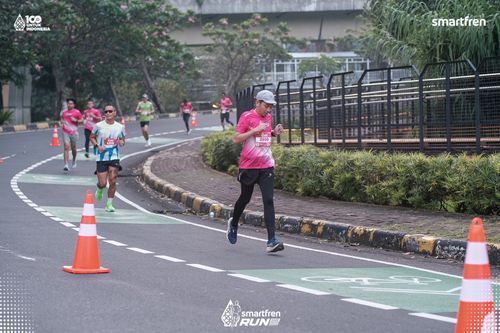 Race photo from Smartfren Run 2025 