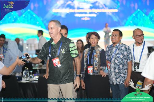 Race photo from Telin Batic 2024 Photo Search