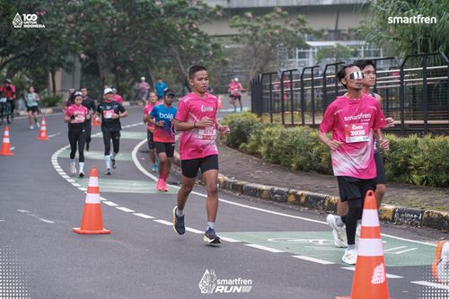 Race photo from Smartfren Run 2025 