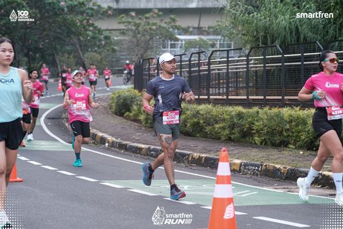 Race photo from Smartfren Run 2025 