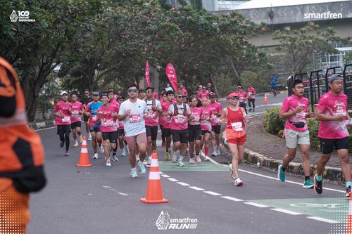 Race photo from Smartfren Run 2025 