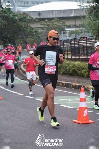 Race photo from Smartfren Run 2025 