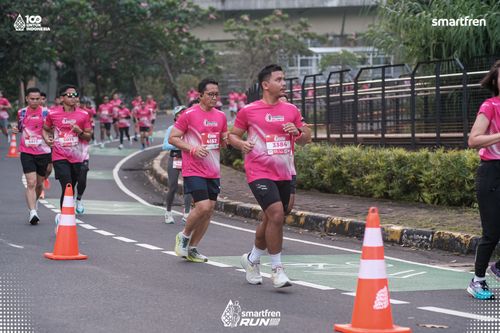 Race photo from Smartfren Run 2025 