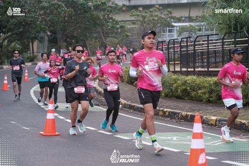 Race photo from Smartfren Run 2025 