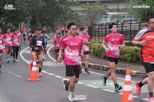 Race photo from Smartfren Run 2025 