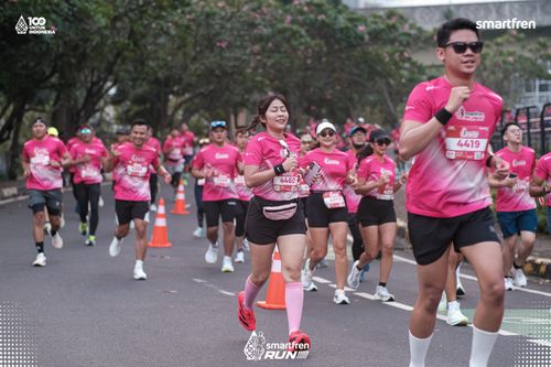 Race photo from Smartfren Run 2025 