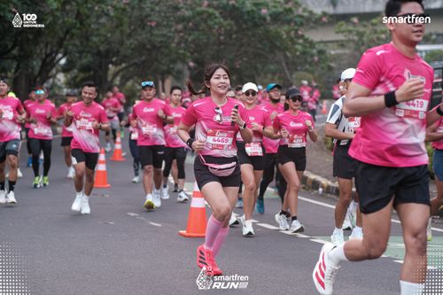 Race photo from Smartfren Run 2025 