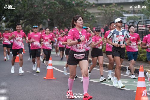Race photo from Smartfren Run 2025 