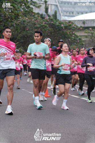 Race photo from Smartfren Run 2025 