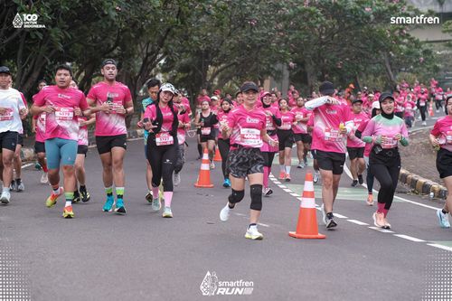 Race photo from Smartfren Run 2025 