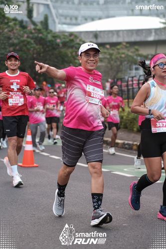 Race photo from Smartfren Run 2025 