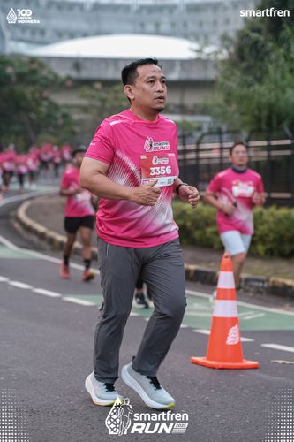 Race photo from Smartfren Run 2025 