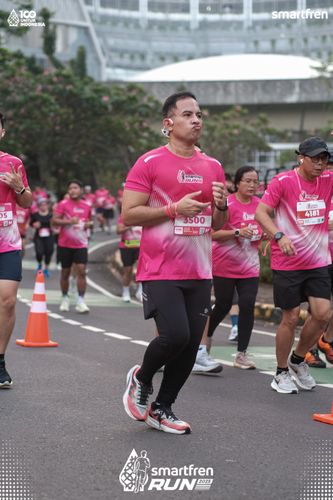 Race photo from Smartfren Run 2025 