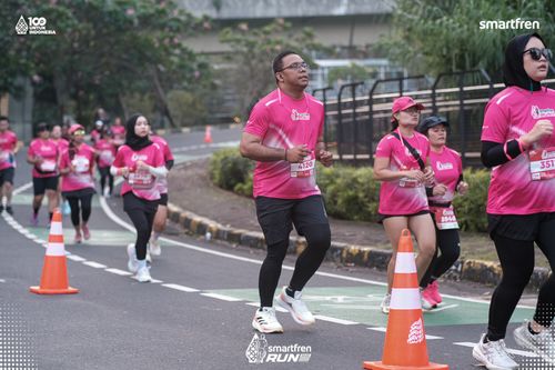 Race photo from Smartfren Run 2025 
