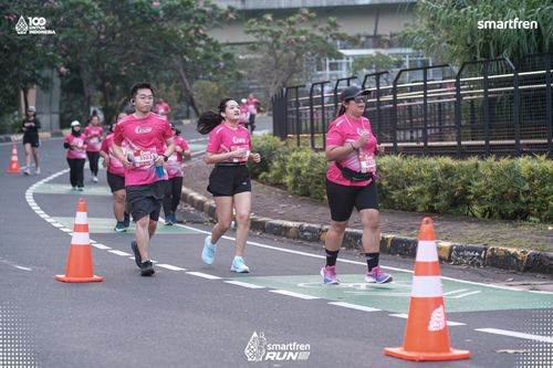 Race photo from Smartfren Run 2025 
