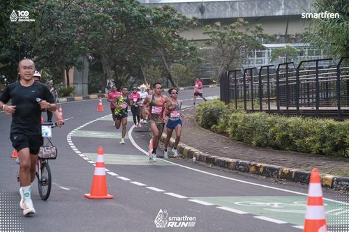 Race photo from Smartfren Run 2025 