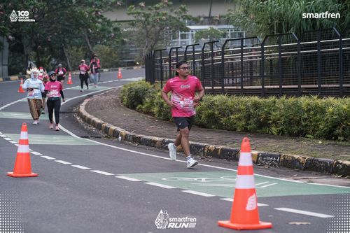 Race photo from Smartfren Run 2025 