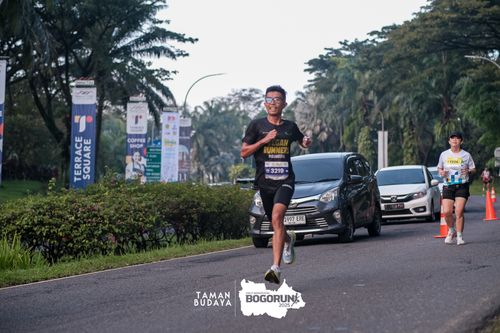 Race photo from Taman Budaya x BOGORUN 2025