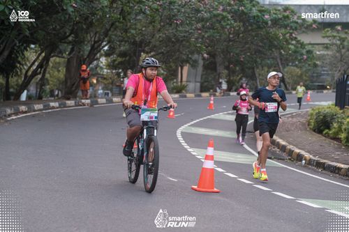 Race photo from Smartfren Run 2025 