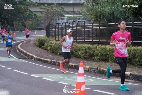 Race photo from Smartfren Run 2025 