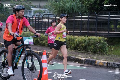 Race photo from Smartfren Run 2025 