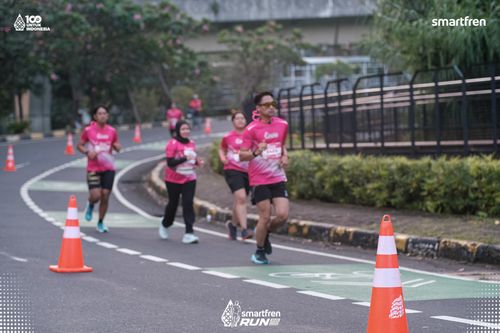 Race photo from Smartfren Run 2025 