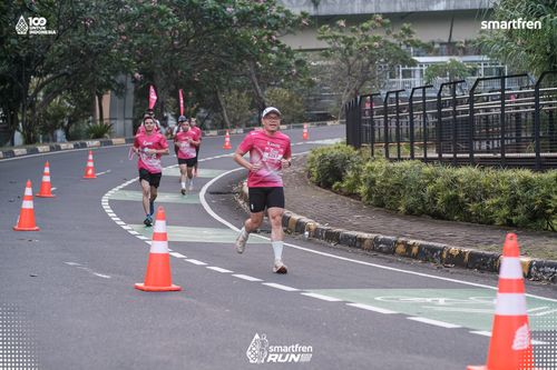 Race photo from Smartfren Run 2025 