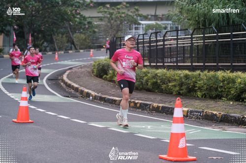 Race photo from Smartfren Run 2025 