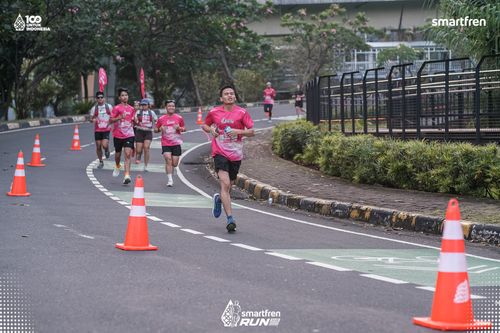 Race photo from Smartfren Run 2025 