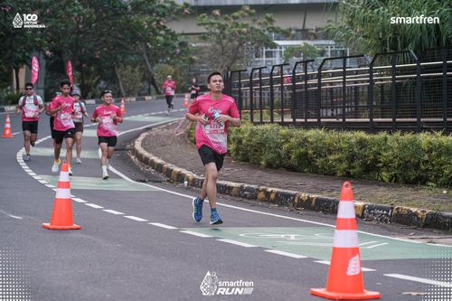 Race photo from Smartfren Run 2025 
