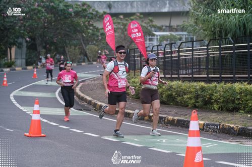 Race photo from Smartfren Run 2025 