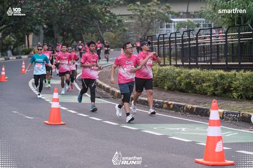 Race photo from Smartfren Run 2025 