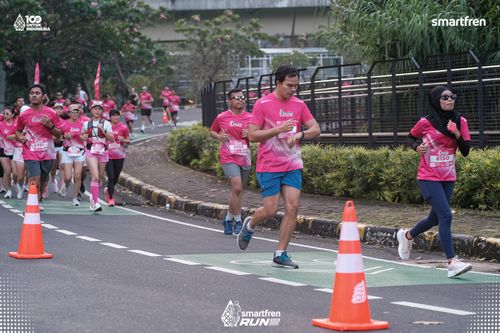 Race photo from Smartfren Run 2025 
