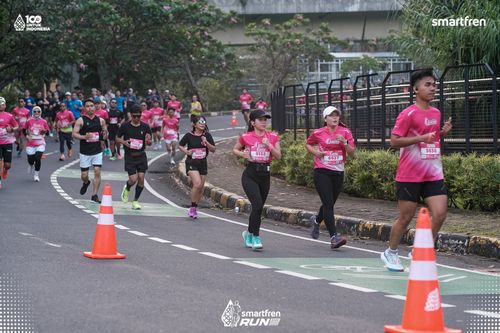 Race photo from Smartfren Run 2025 