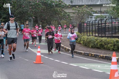 Race photo from Smartfren Run 2025 