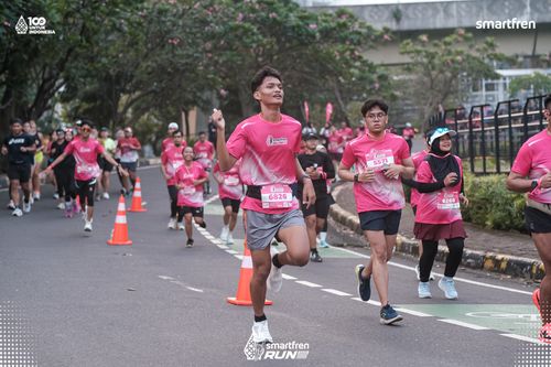 Race photo from Smartfren Run 2025 