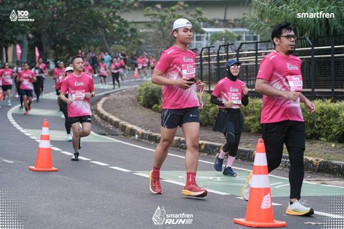 Race photo from Smartfren Run 2025 