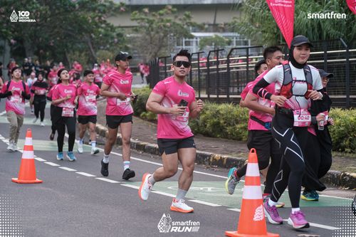 Race photo from Smartfren Run 2025 