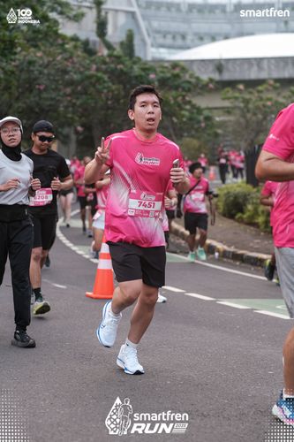Race photo from Smartfren Run 2025 