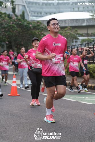 Race photo from Smartfren Run 2025 