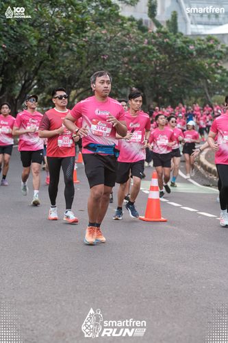 Race photo from Smartfren Run 2025 