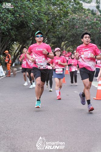 Race photo from Smartfren Run 2025 