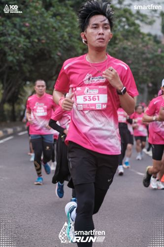 Race photo from Smartfren Run 2025 