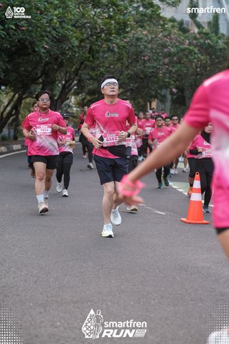 Race photo from Smartfren Run 2025 